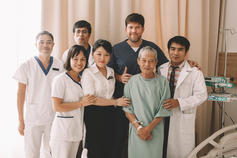 Hóa giải bệnh ung thư đại trực tràng sau một ca mổ nội soi