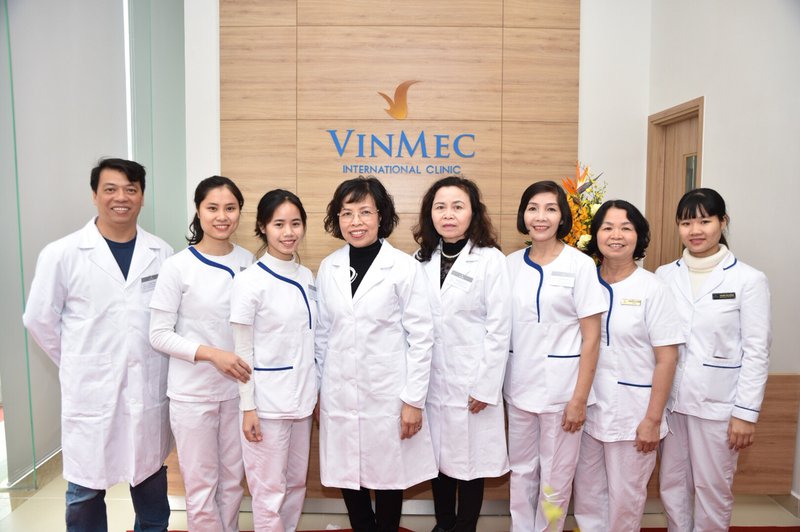 đội ngũ y bác sĩ phòng khám Vinmec Metropolis
