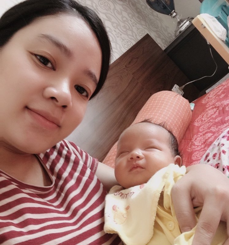HÀNH TRÌNH CÓ CON KỲ DIỆU của mẹ 6 lần chuyển phôi, tiền sử sinh non và dây rốn bám màng