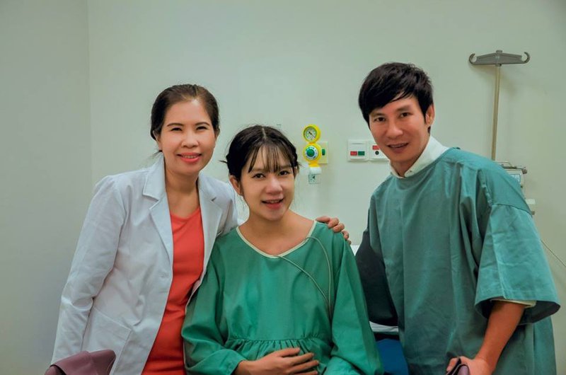 Gia đình ca sĩ Lý Hải lưu trữ máu cuống rốn con trai thứ 4 tại Vinmec