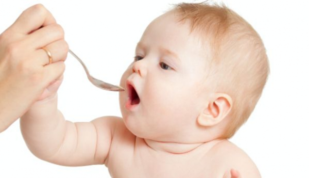 Hướng dẫn bù nước cho trẻ bị tiêu chảy Hướng dẫn bù nước cho trẻ bị tiêu chảy