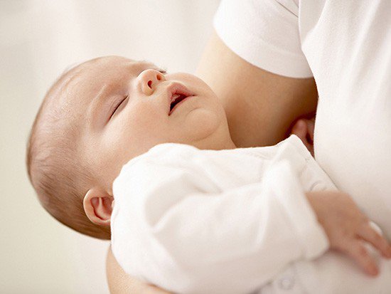 Dấu hiệu viêm đường hô hấp trên ở trẻ sơ sinh | Vinmec