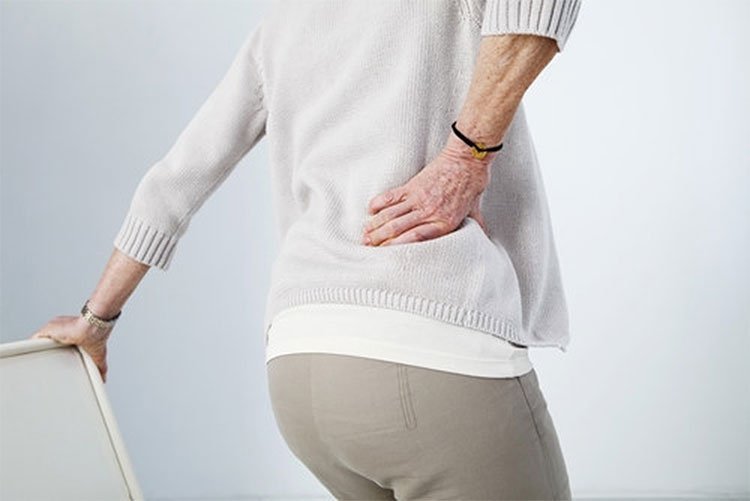 Why do kidney stones cause back pain? Vinmec