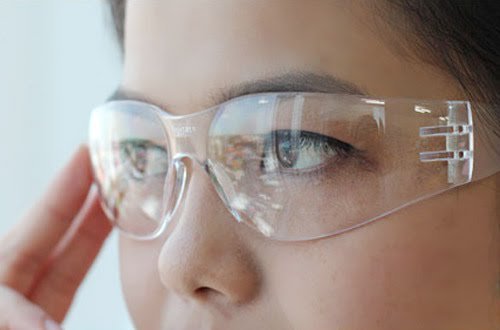 Xử lý trầy xước giác mạc