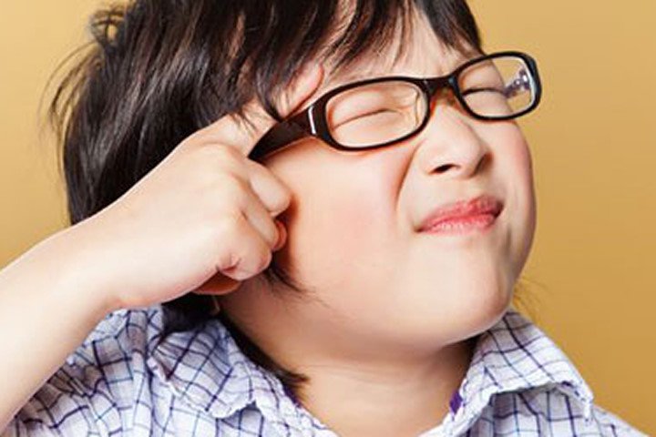Phát hiện sớm tật khúc xạ ở trẻ nhỏ Phát hiện sớm tật khúc xạ ở trẻ nhỏ