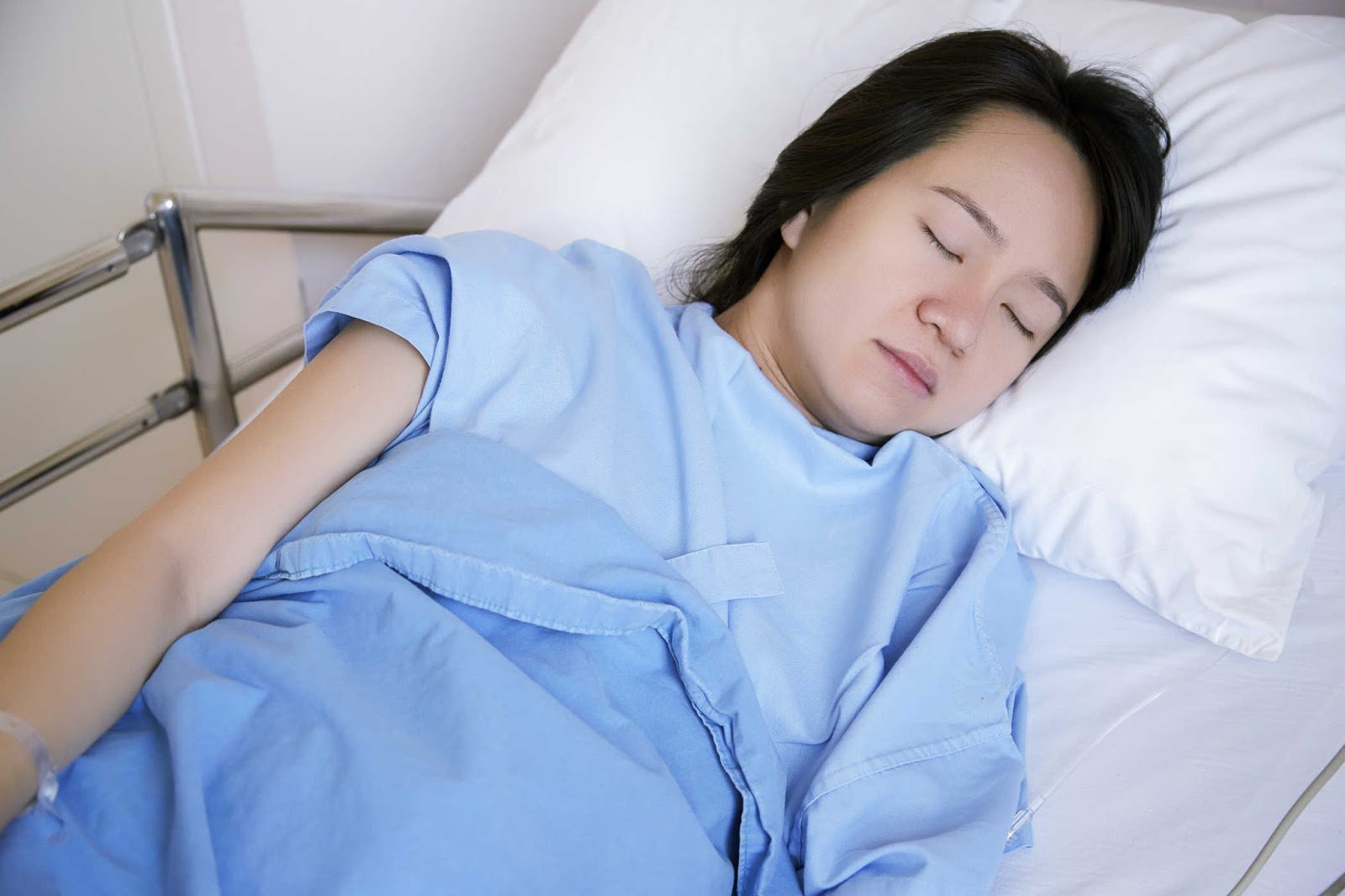 Lấy khối máu tụ âm đạo, tầng sinh môn Lấy khối máu tụ âm đạo, tầng sinh môn