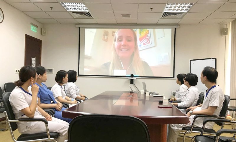 Chuyên gia Đại học PENN hội chẩn chuyên môn online với các bác sĩ ung bướu tại Bệnh viện Vinmec Times City