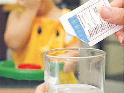 Cách cho trẻ uống thuốc có hiệu quả Cách cho trẻ uống thuốc có hiệu quả