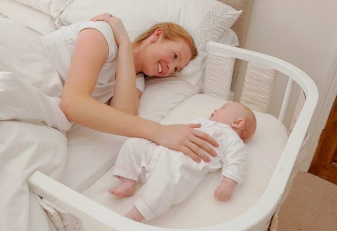 Có nên để trẻ sơ sinh ngủ một mình? Có nên để trẻ sơ sinh ngủ một mình?