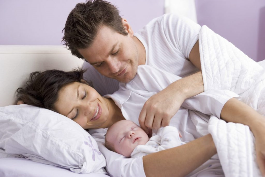Đối phó với tình trạng trẻ bám mẹ Đối phó với tình trạng trẻ bám mẹ