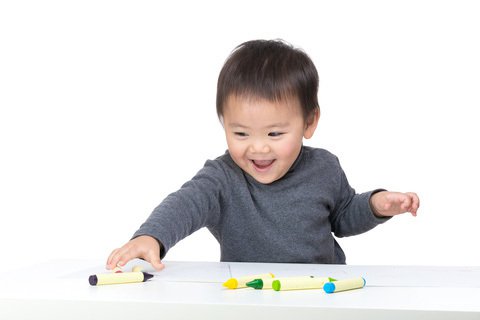 Trẻ 22 tháng tuổi: Chế độ dinh dưỡng và chăm sóc răng miệng Trẻ 22 tháng tuổi: Chế độ dinh dưỡng và chăm sóc răng miệng