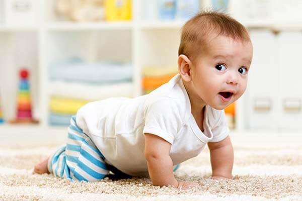 Cột mốc quan trọng của bé: Biết bò Cột mốc quan trọng của bé: Biết bò