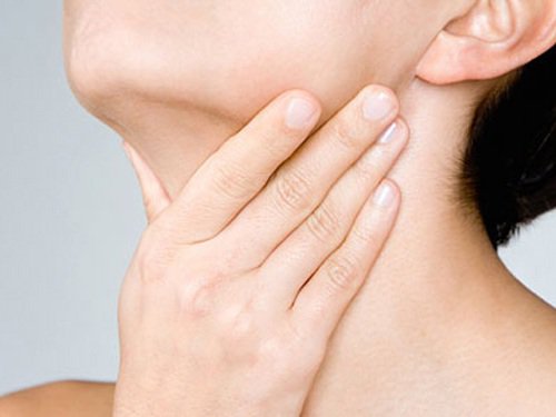 Tại sao tôi cần phải được chọc hút kim nhỏ tuyến giáp? (Thyroid Fine Needle Aspiration Biopsy) Tại sao tôi cần phải được chọc hút kim nhỏ tuyến giáp? (Thyroid Fine Needle Aspiration Biopsy)