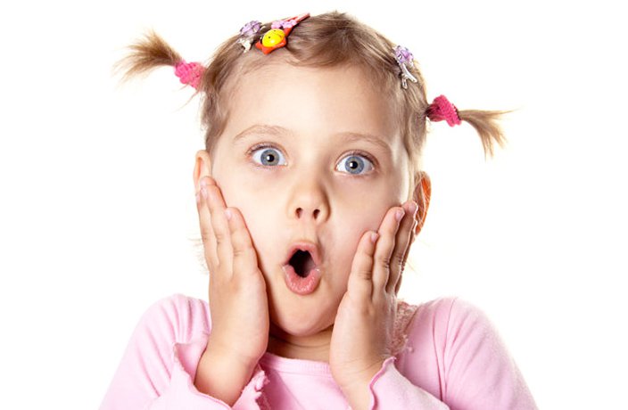 Độ tuổi thích hợp để trẻ em có thể đeo kính áp tròng Độ tuổi thích hợp để trẻ em có thể đeo kính áp tròng