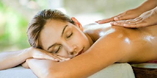 Massage lưng có tác dụng gì? Có giảm đau nhức, mệt mỏi? Massage lưng có tác dụng gì? Có giảm đau nhức, mệt mỏi?