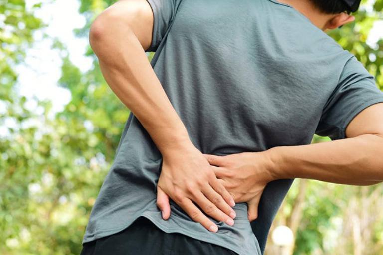 Nguyên nhân phổ biến nhất gây vỡ lún cột sống là các  chấn thương như tai nạn