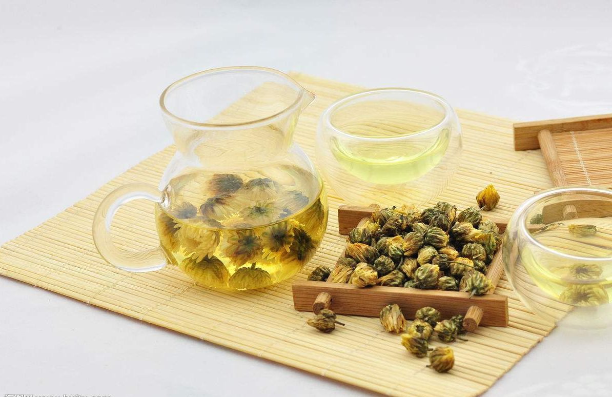 đau bụng uống gì